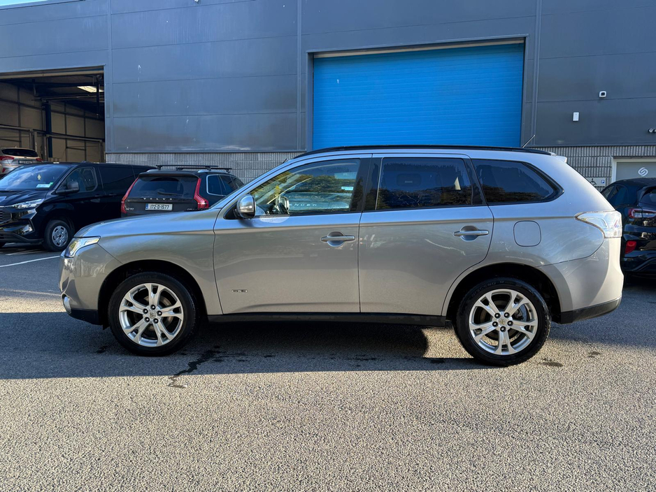 2014 Mitsubishi Outlander 2.3L Diesel For Sale Images