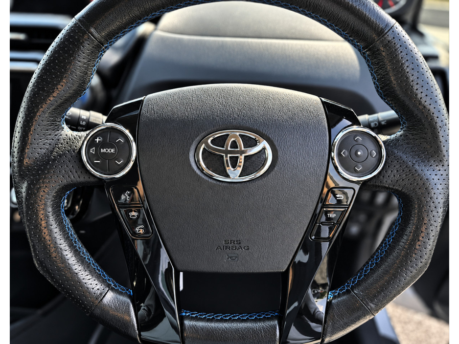 2016 Toyota Prius 1.8L Petrol Hybrid For Sale Images