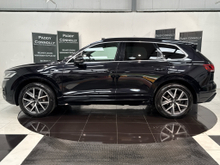 2021 Volkswagen Touareg 3L Diesel For Sale Images