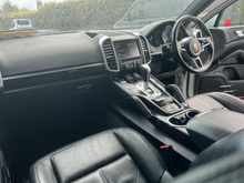 2016 Porsche Cayenne 3L Petrol Hybrid For Sale Images