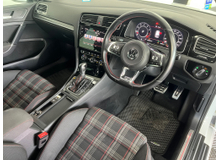 2017 Volkswagen Golf 2.0L Petrol For Sale Images
