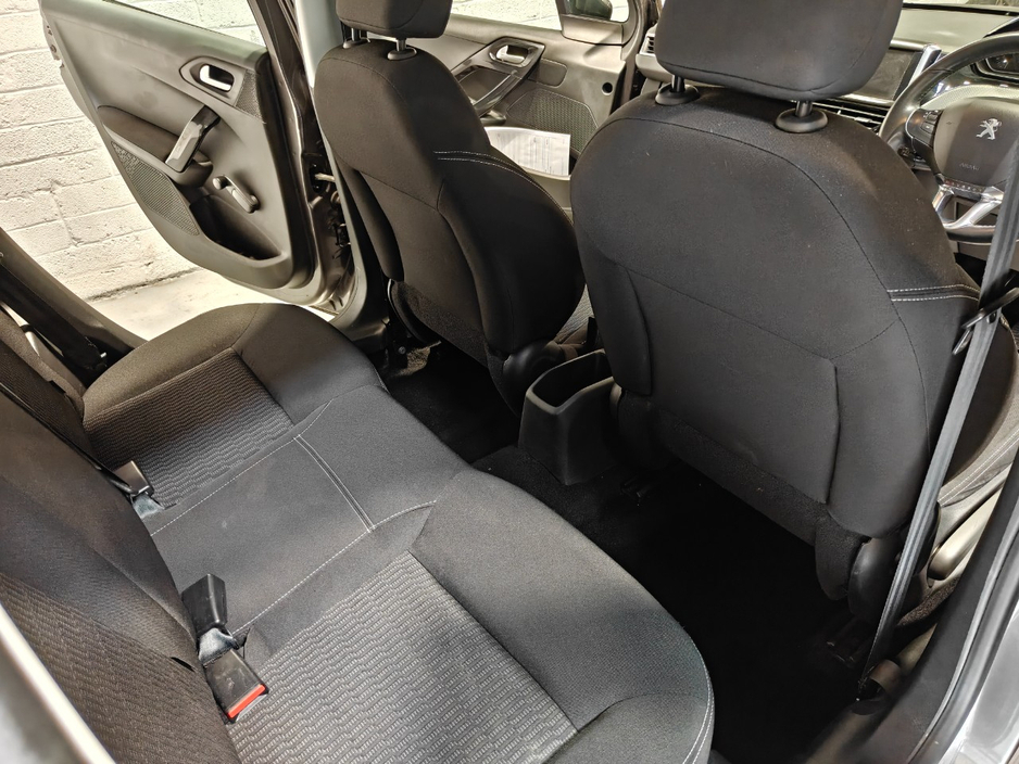 Peugeot 208 ACTIVE 1.2 68 6.2 4DR — thumbnail 15