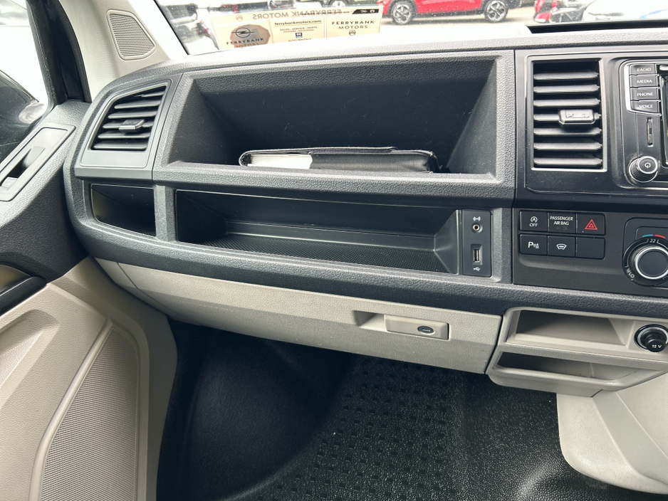 2016 Volkswagen Transporter 2L Diesel For Sale Images