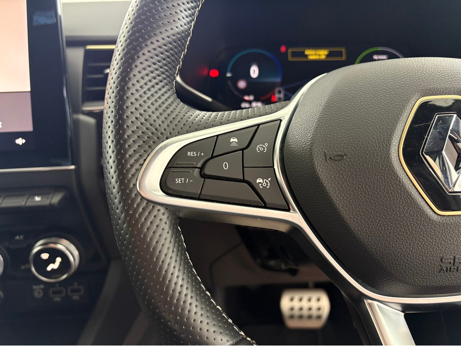 2023 Renault Arkana 1.6L Hybrid For Sale Images
