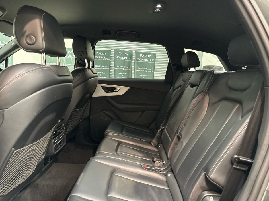 2021 Audi Q7 3L Petrol Plug-in Hybrid For Sale Images