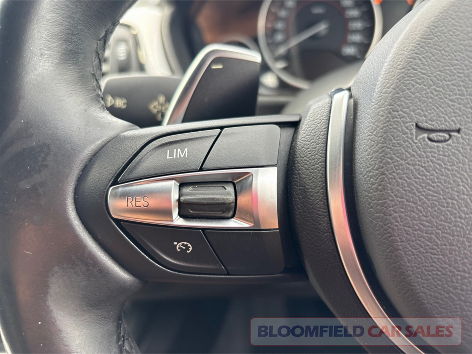 BMW 3 Series 320D MSPORT ESTATE , ALCANTARA INTERIOR // LOW MILEAGE — thumbnail 22