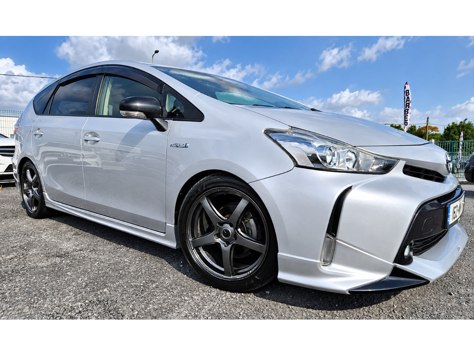 2016 Toyota Prius 1.8L Petrol Hybrid For Sale Images