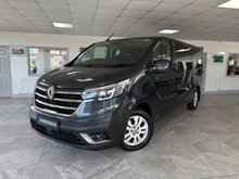 2025 Renault Trafic 2L Diesel For Sale Images