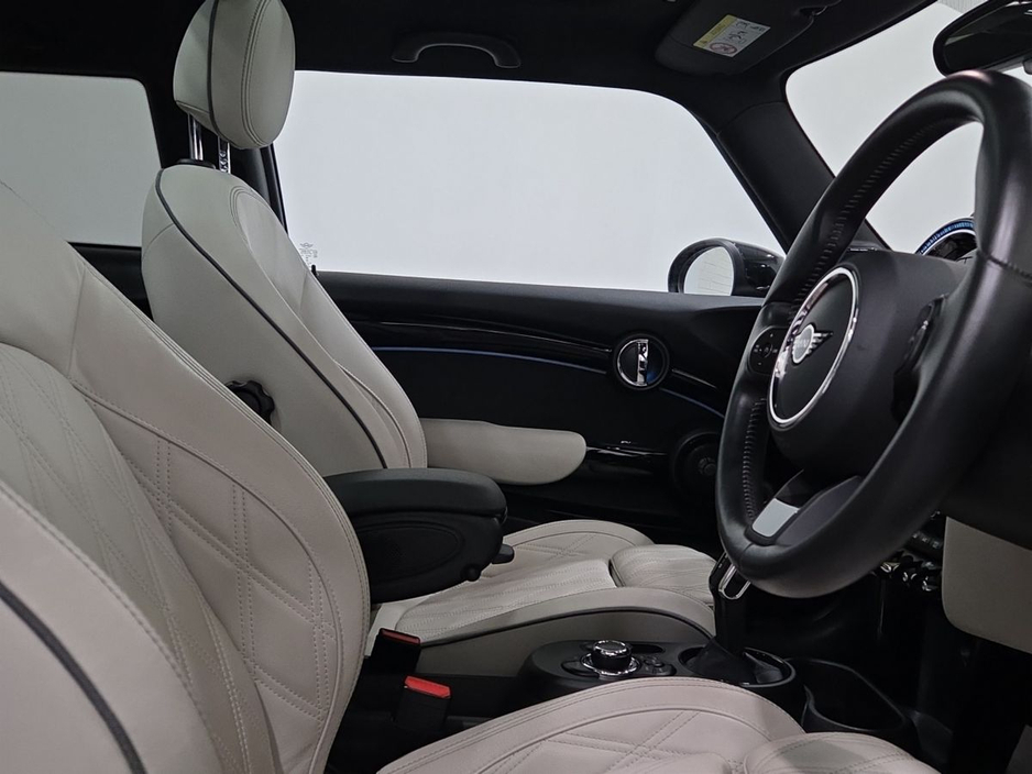 2023 MINI Hatch 0L Electric For Sale Images