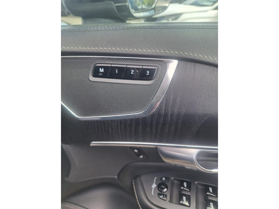 2020 Volvo XC90 2L Diesel For Sale Images