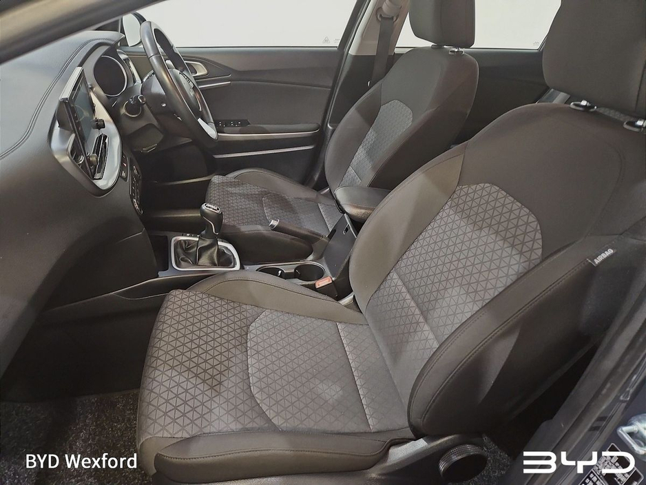 2023 Kia Ceed 1.6L Diesel Hybrid For Sale Images