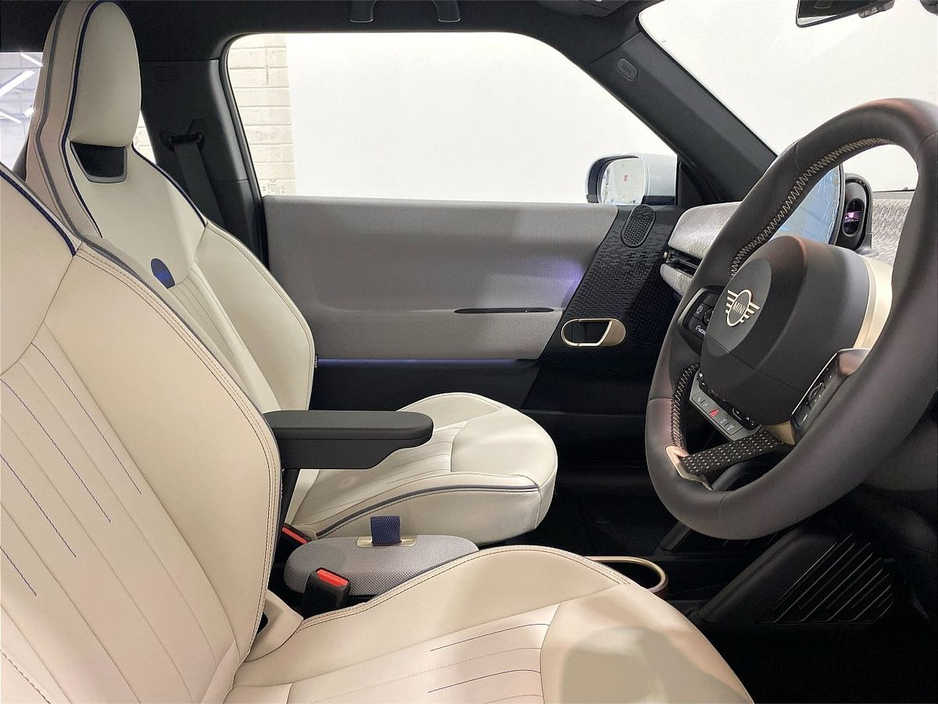 2025 MINI Hatch 0L Electric For Sale Images