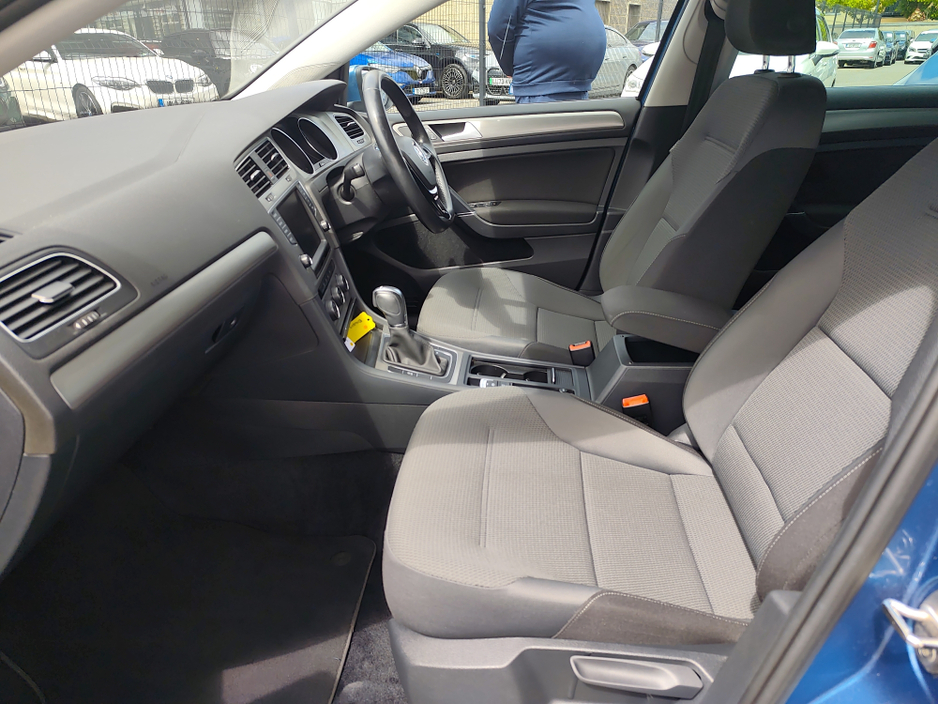 Volkswagen Golf 1.2 Estate Petrol Auto — thumbnail 14