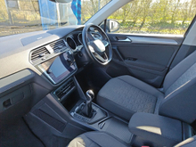 Volkswagen Tiguan LIFE 2.0TDI 122HP...
