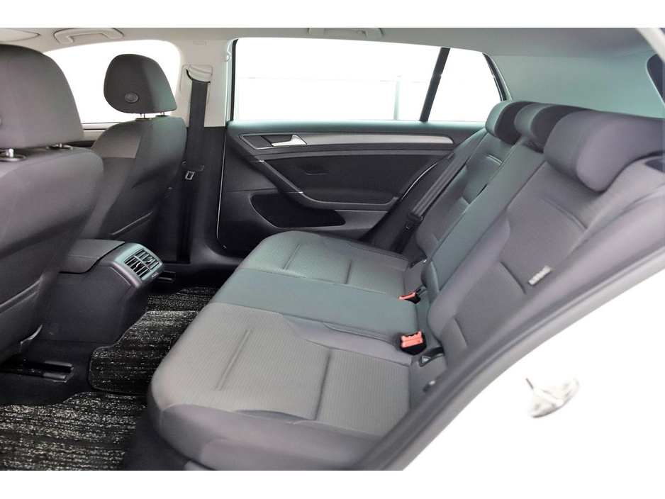 Volkswagen Golf 1.2 TSI DSG MK7.5 COMFORTLINE *DIG DASH*CARPLAY*ANDROID*REAR PARK SENSORS* — thumbnail 16