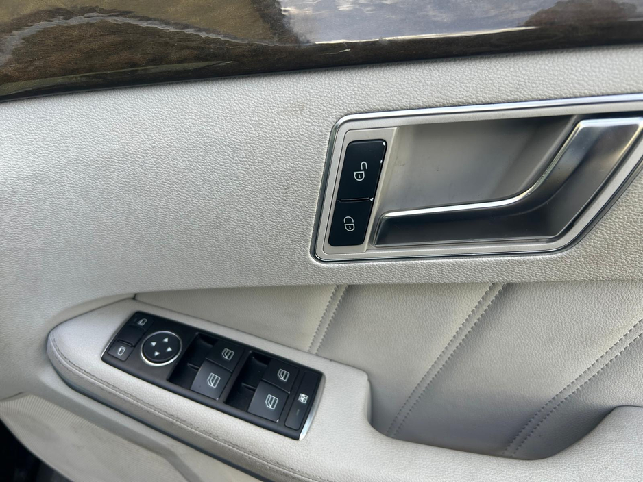 2012 Mercedes-Benz E Class 2.1L Diesel For Sale Images