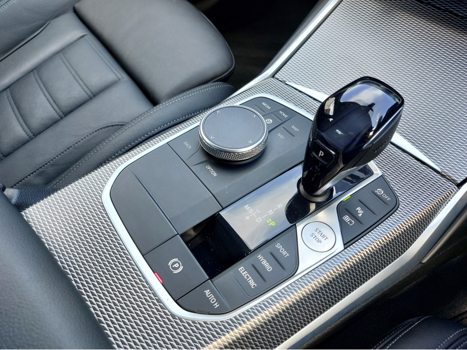 2021 BMW 3 Series 2.0L Petrol Plug-in Hybrid For Sale Images