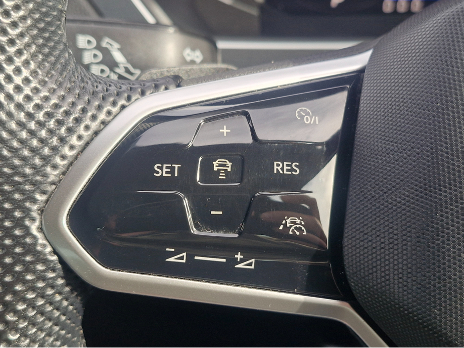 2021 Volkswagen Tiguan 2L Diesel For Sale Images