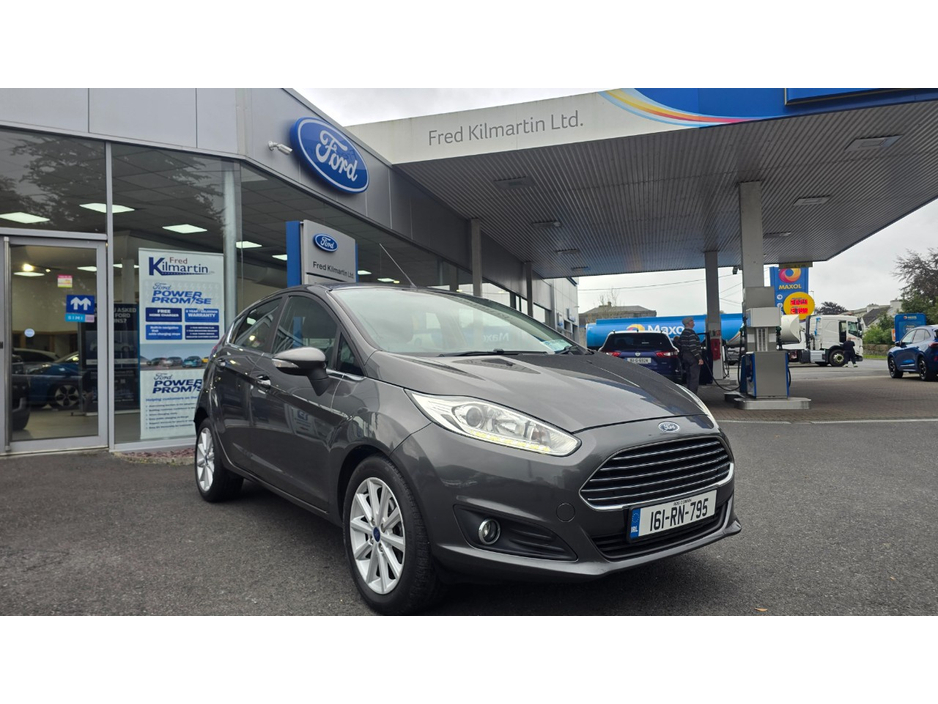 Ford Fiesta TITANIUM 1.0 65PS M5 4DR MCA CB1 CNN