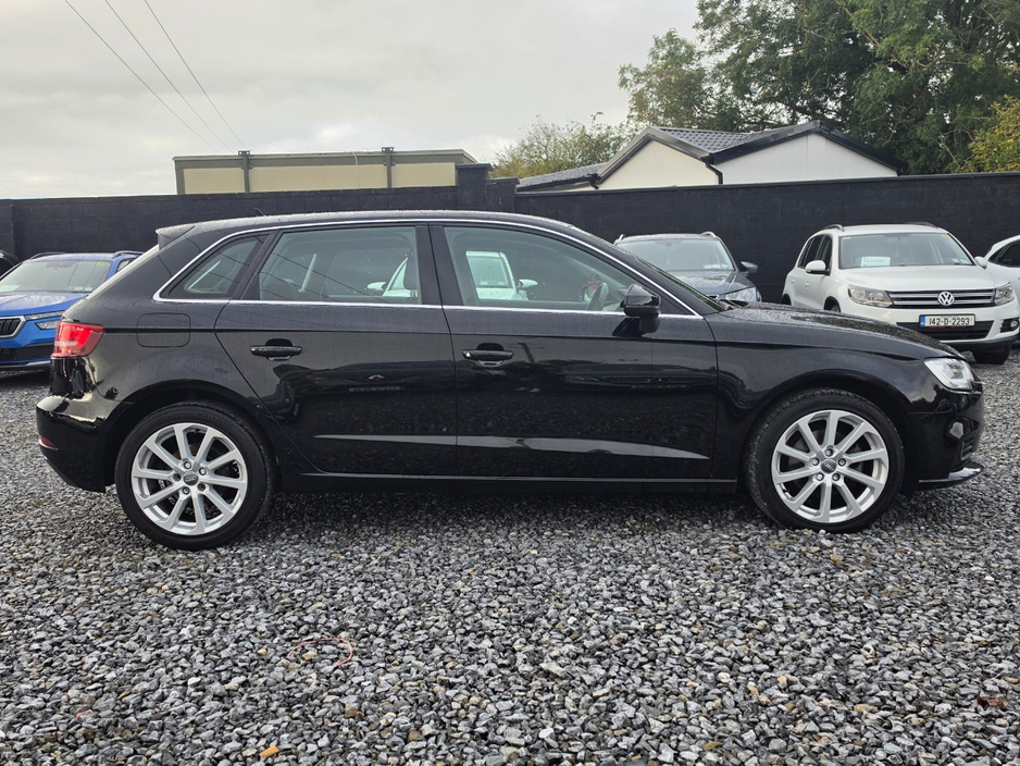 Audi A3 2018 Audi A3 1.6tdi/Same Owner 4yrs/New T-Belt — thumbnail 11