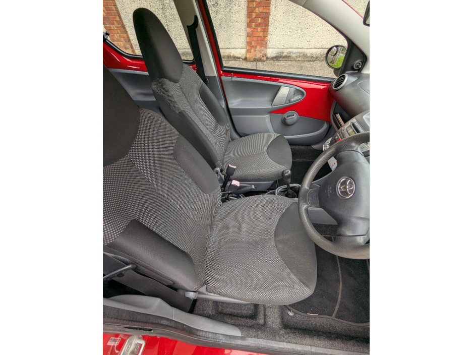 Toyota Aygo MC 1.0 AURA 5DR — thumbnail 8