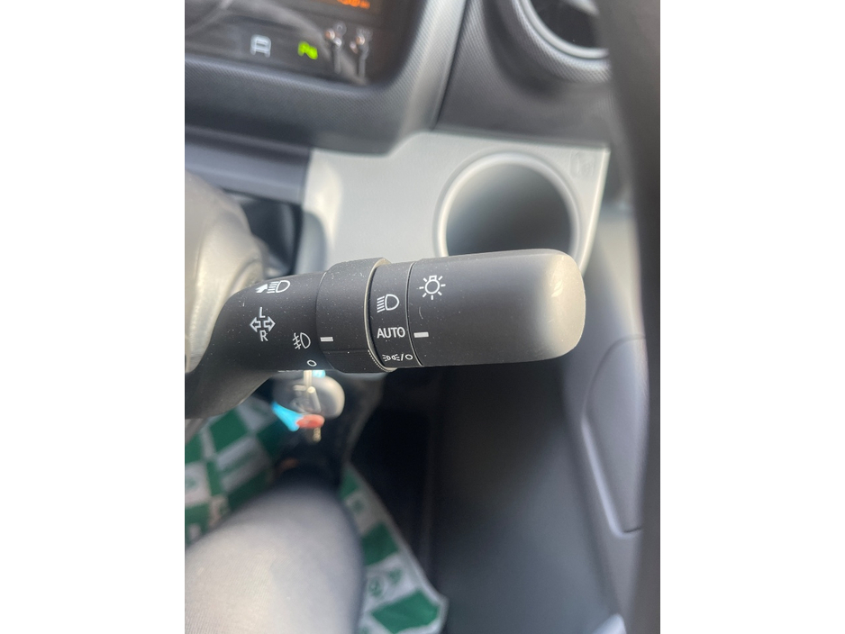 2026 Toyota DYNA 2L Petrol For Sale Images