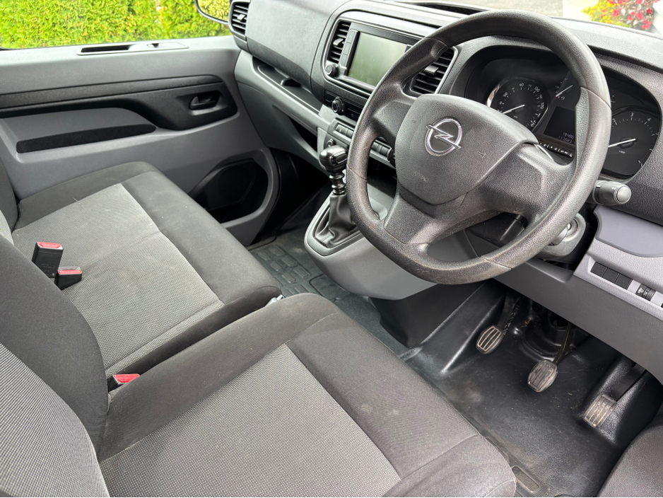 2022 Opel Vivaro 1.5L Diesel For Sale Images