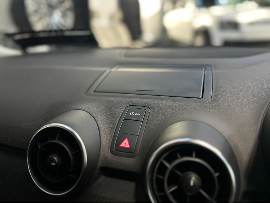 Audi A1 1.2 TFSI MANUAL 3DR — thumbnail 14
