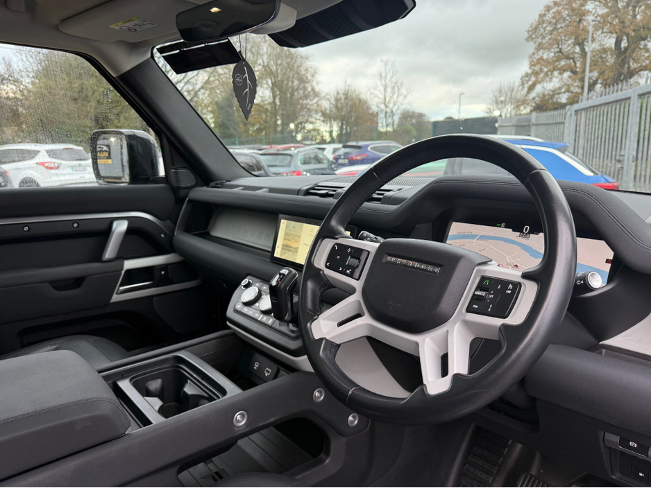 2023 Land Rover Defender 2L Petrol Plug-in Hybrid For Sale Images
