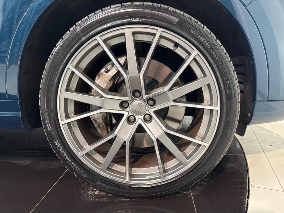 2018 Audi Q7 3L Diesel For Sale Images
