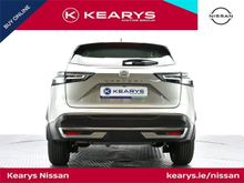 Nissan Qashqai 1.3 PET MILD HYBRID SV