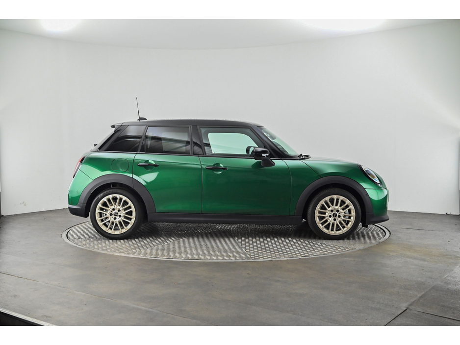 2025 MINI Cooper 1.5L Petrol For Sale Images