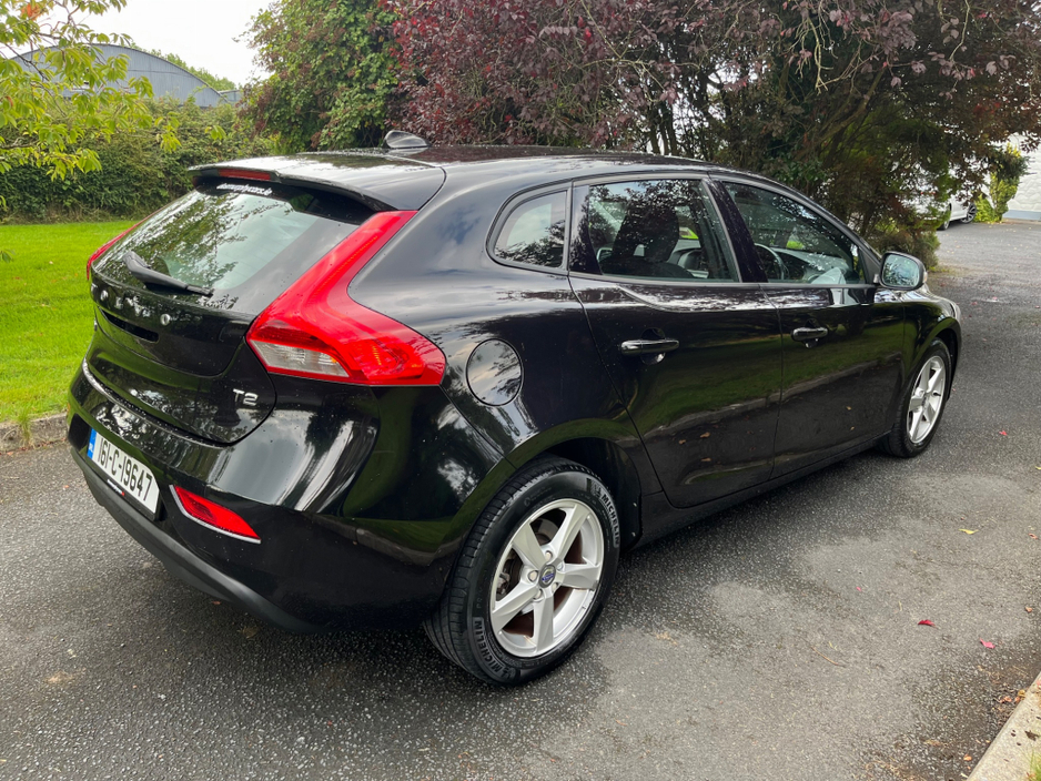 2016 Volvo V40 2L Petrol For Sale Images