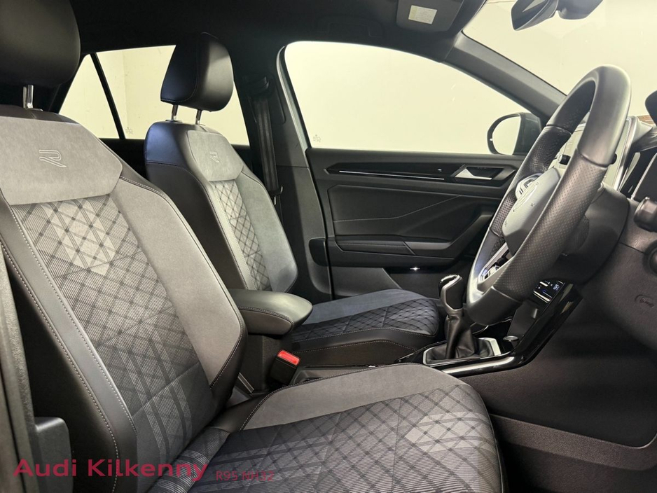 Volkswagen T-Roc R-Line 75 2.0 TDI M6F 116HP with Winter Pack etc "Price Includes €2,000 Scrappage" — thumbnail 15