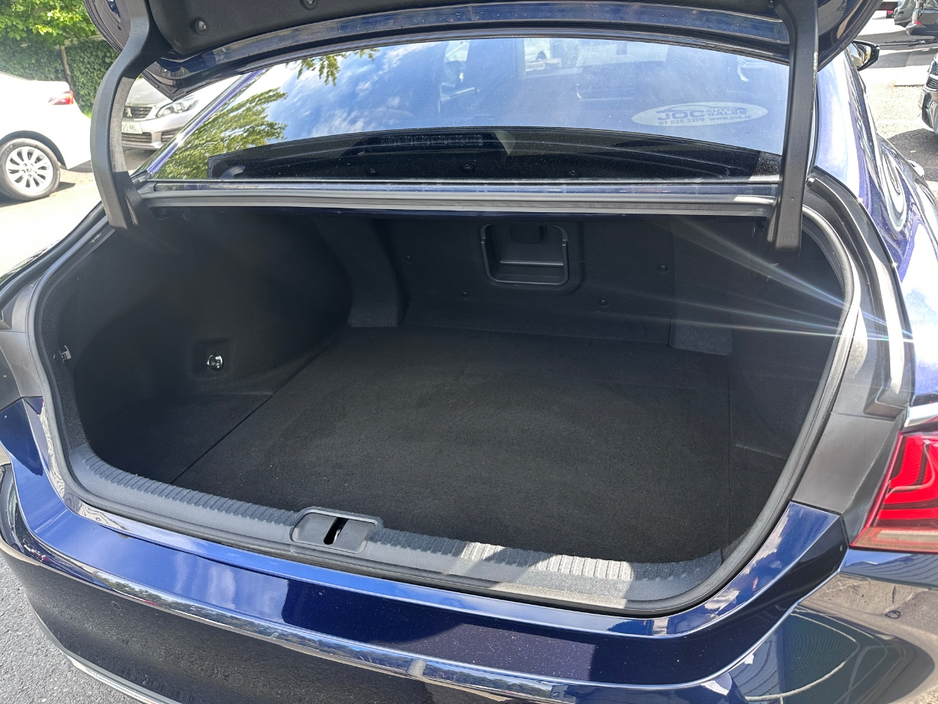 2019 Lexus ES 300 H 2.5L Petrol Hybrid For Sale Images