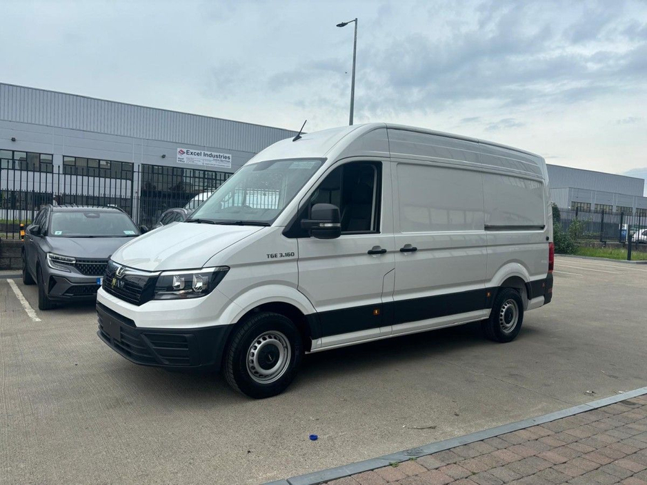 2026 MAN TGE 2.1L Diesel For Sale Images