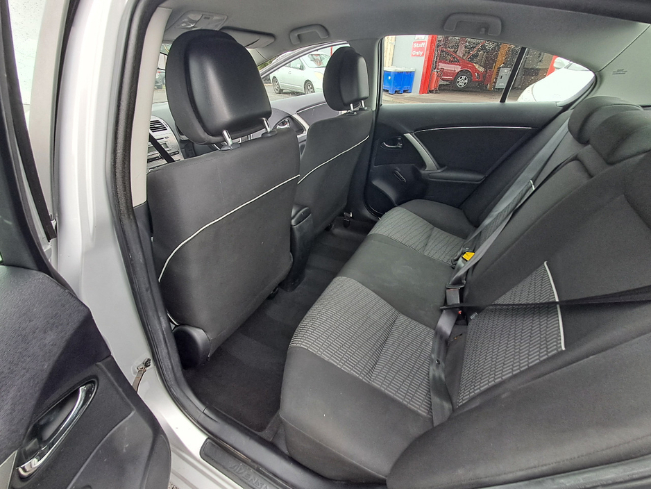 2014 Toyota Avensis 2L Diesel For Sale Images