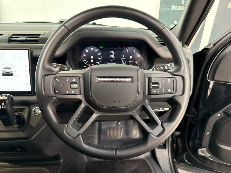 2025 Land Rover Defender 3L Diesel For Sale Images
