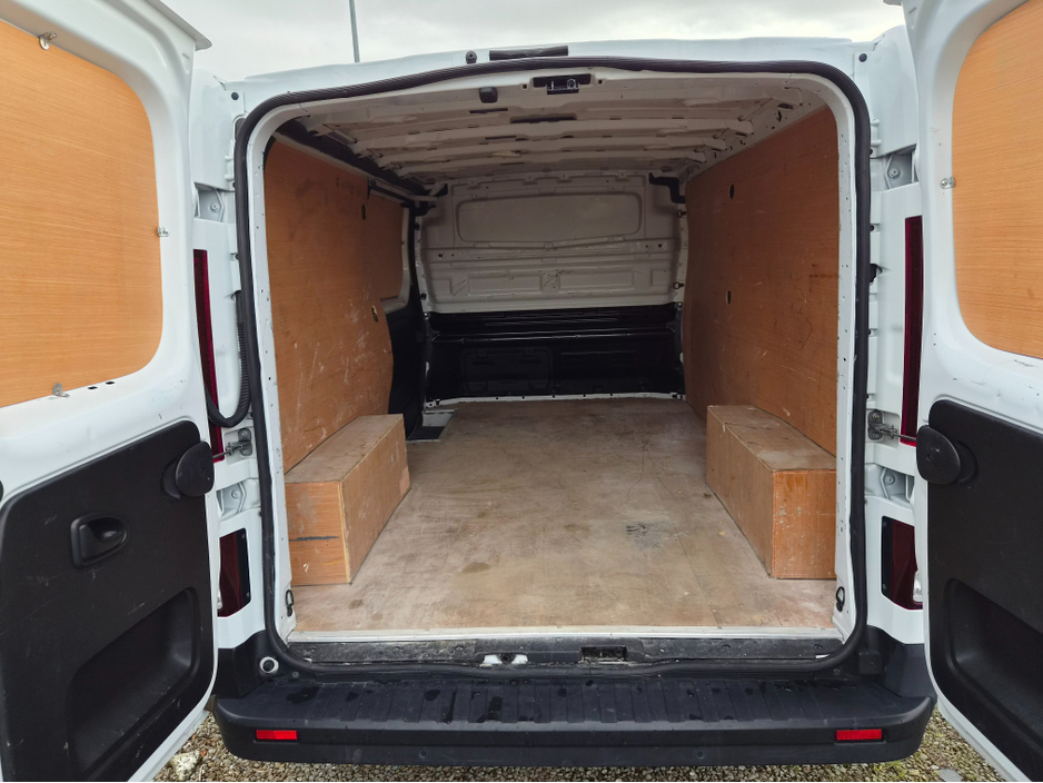 2023 Renault Trafic 2L Diesel For Sale Images