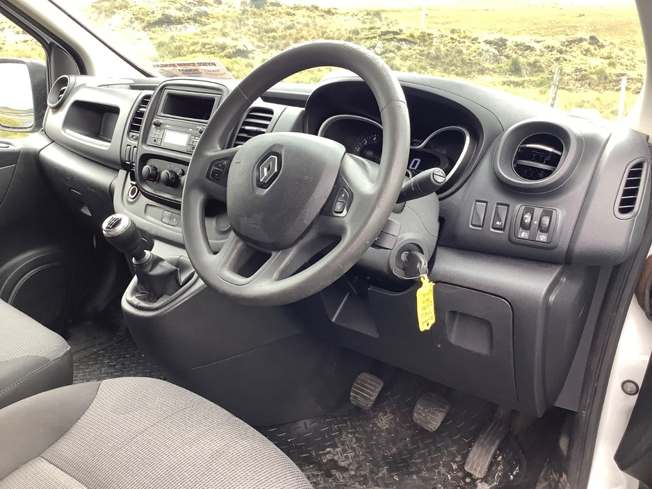 2021 Renault Trafic 2L Diesel For Sale Images