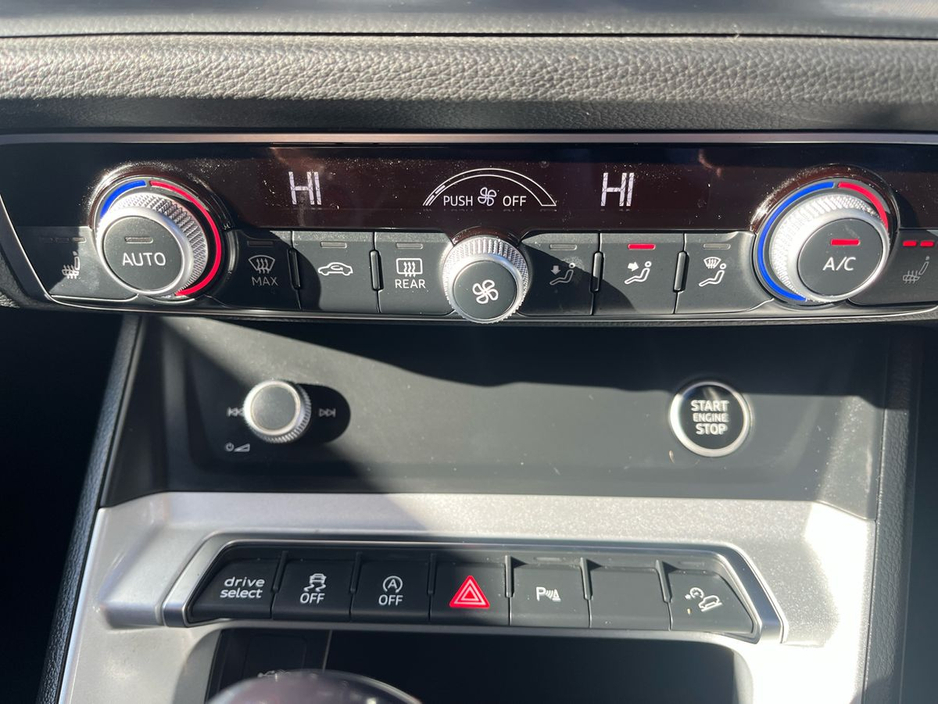 2022 Audi Q3 2L Diesel For Sale Images
