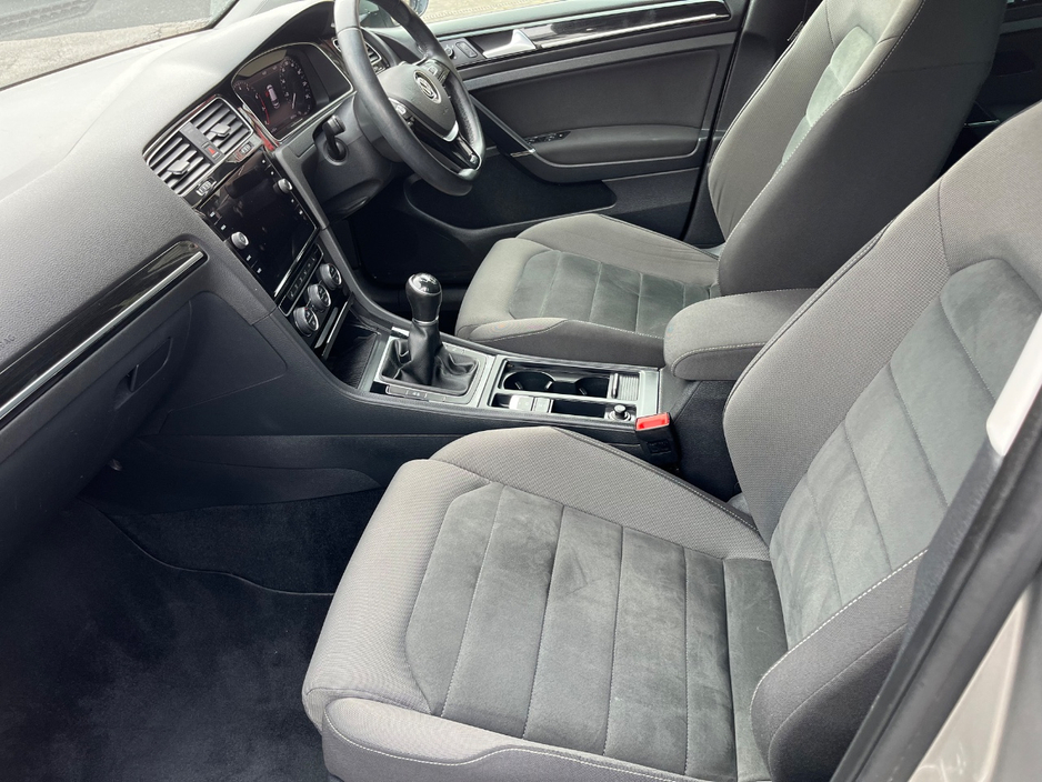 2018 Volkswagen Golf 1L Petrol For Sale Images