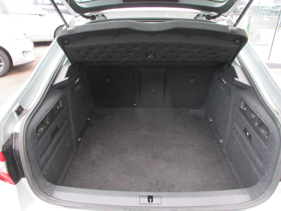 2023 Skoda Superb 2L Diesel For Sale Images