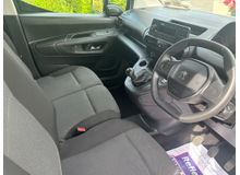 2021 Peugeot Partner 1.5L Diesel For Sale Images