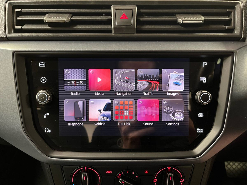 SEAT Arona SE Plus DSG 1.0TSI 115BHP - Parking Sensors - Sat Nav - Air-Conditioning - Cruise Control - Auto Lights/Wipers - Apple CarPlay/Android Auto — thumbnail 18