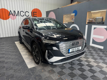 Audi Q4 e-tron 2022 AUDI Q4 E-TRON 40 S LINE AUTOMATIC / CRUISE CONTROL / 360 PARKING CAMERA / HEATED SEATS / PADDLE SHIFTERS / APPLE CARPLAY / AMBIENT LIGHTS