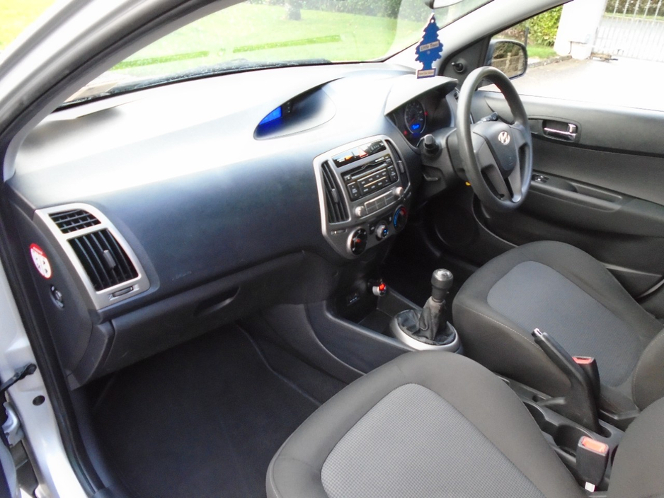 2013 Hyundai i20 1.2L Petrol For Sale Images