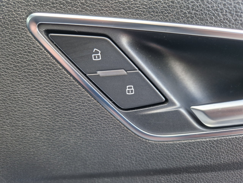2018 Audi Q2 1L Petrol For Sale Images