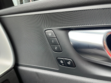 2023 Volvo XC60 2L Diesel For Sale Images