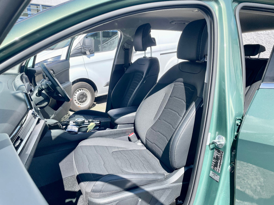 2024 Kia Sportage 1.6L Petrol Plug-in Hybrid For Sale Images